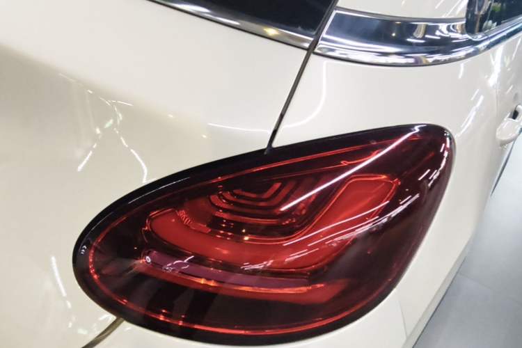 Used Wuling Bingo 2024 333 km Enjoyment Version Right Rear Taillight
