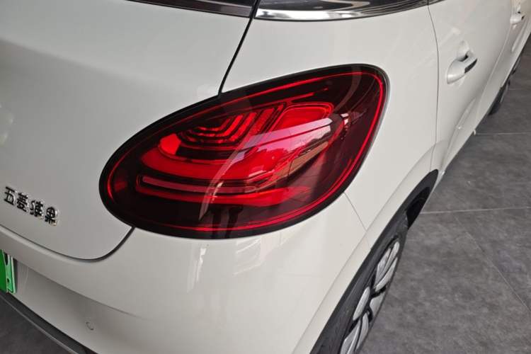 Used Wuling Bingo 2024 333 km Enjoyment Version Right Rear Taillight