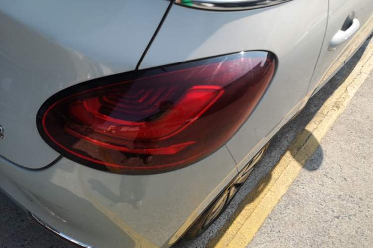 Used Wuling Bingo 2024 333 km Enjoyment Version Right Rear Taillight