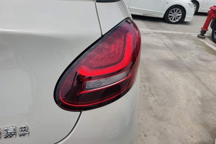 Used Wuling Bingo 2024 203km Light Edition Right Rear Taillight