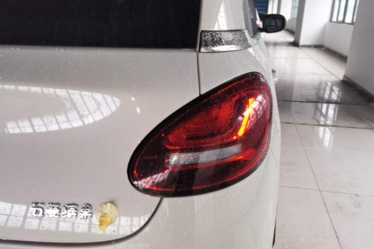 Used Wuling Bingo 2024 203km Light Edition Right Rear Taillight