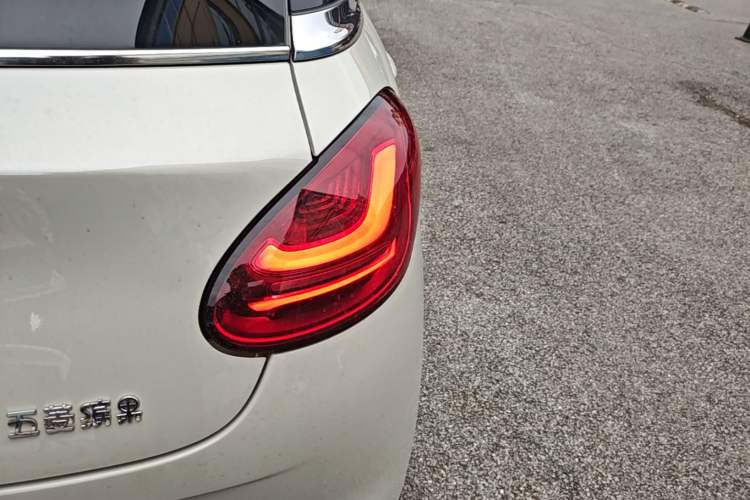 Used Wuling Bingo 2024 410 km Lingxi Deluxe Edition Right Rear Taillight