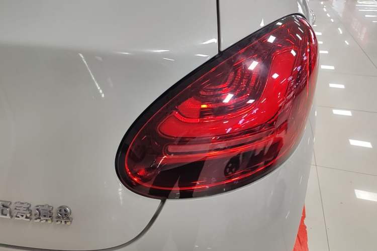 Used Wuling Bingo 2024 333 km Enjoyment Version Right Rear Taillight