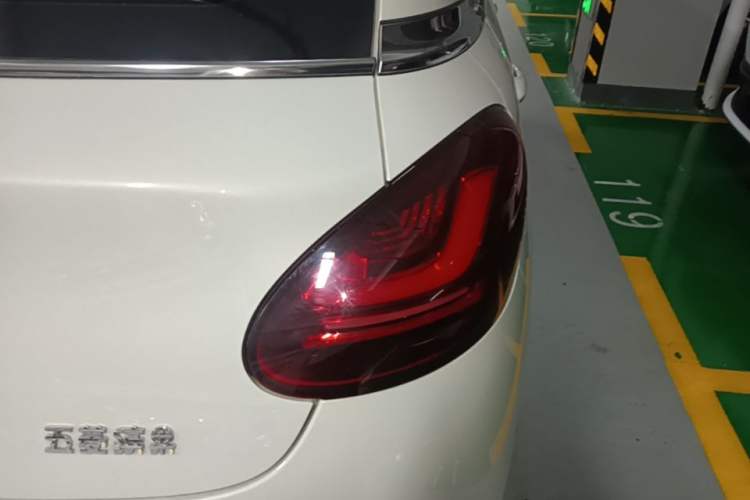 Used Wuling Bingo 2024 333 km Enjoyment Version Right Rear Taillight