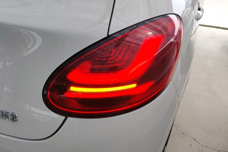 Used Wuling Bingo 2024 333 km Enjoyment Version Right Rear Taillight