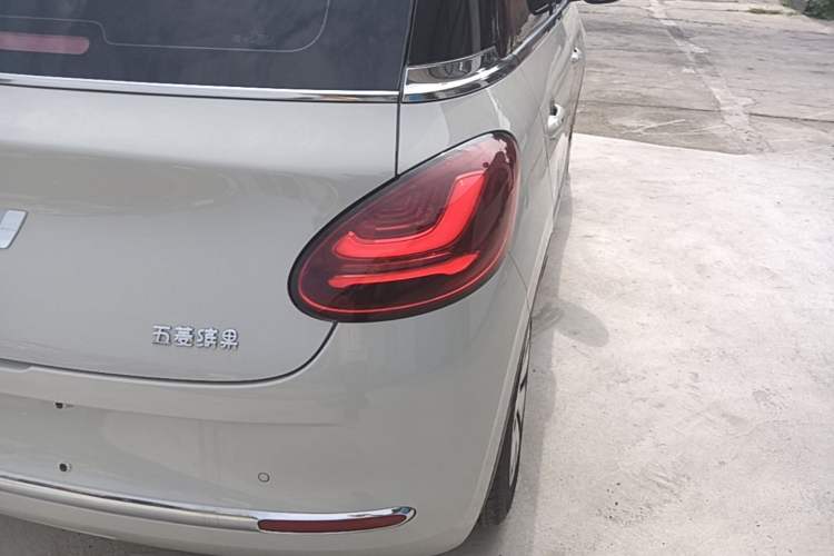 Used Wuling Bingo 2024 333 km Enjoyment Version Right Rear Taillight