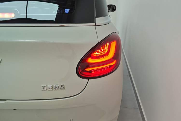Used Wuling Bingo 2024 333 km Enjoyment Version Right Rear Taillight