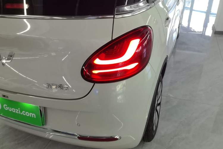 Used Wuling Bingo 2024 333 km Enjoyment Version Right Rear Taillight