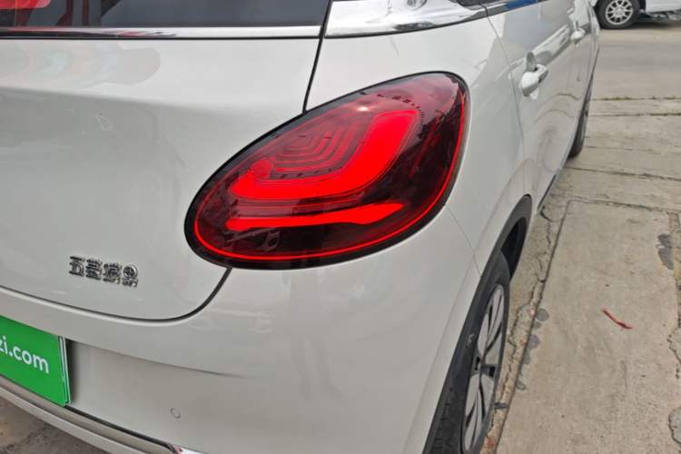 Used Wuling Bingo 2024 333 km Enjoyment Version Right Rear Taillight