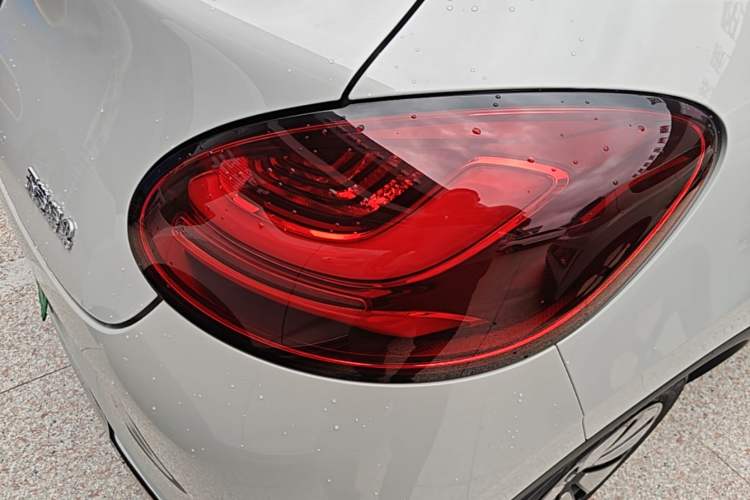 Used Wuling Bingo 2024 333 km Lingxi Connected Version Right Rear Taillight