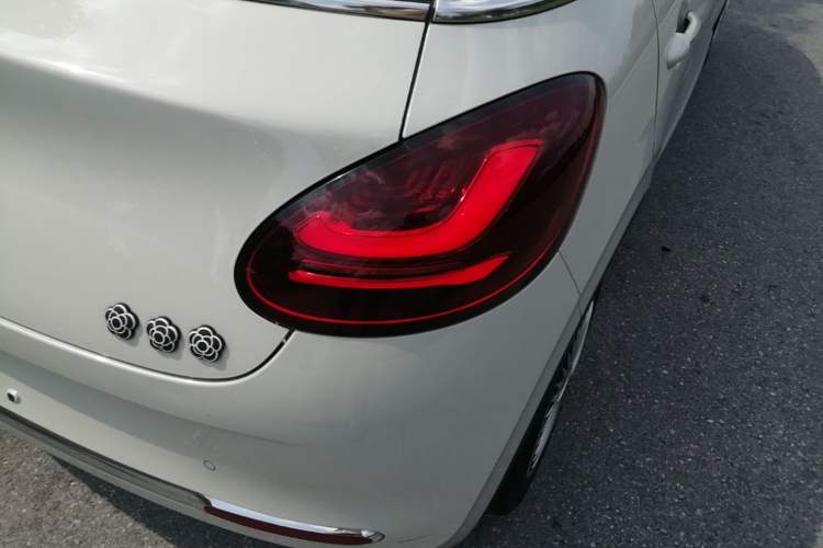 Used Wuling Bingo 2024 333 km Lingxi Connected Version Right Rear Taillight