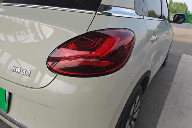 Used Wuling Bingo 2024 333 km Enjoyment Version Right Rear Taillight