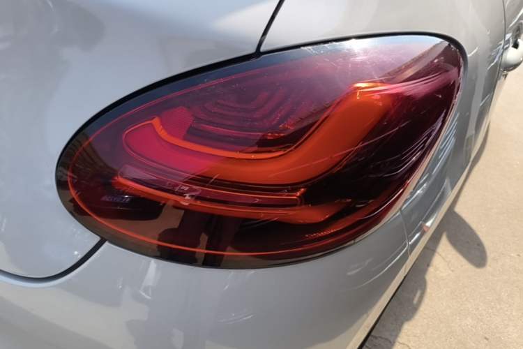 Used Wuling Bingo 2024 333 km Enjoyment Version Right Rear Taillight