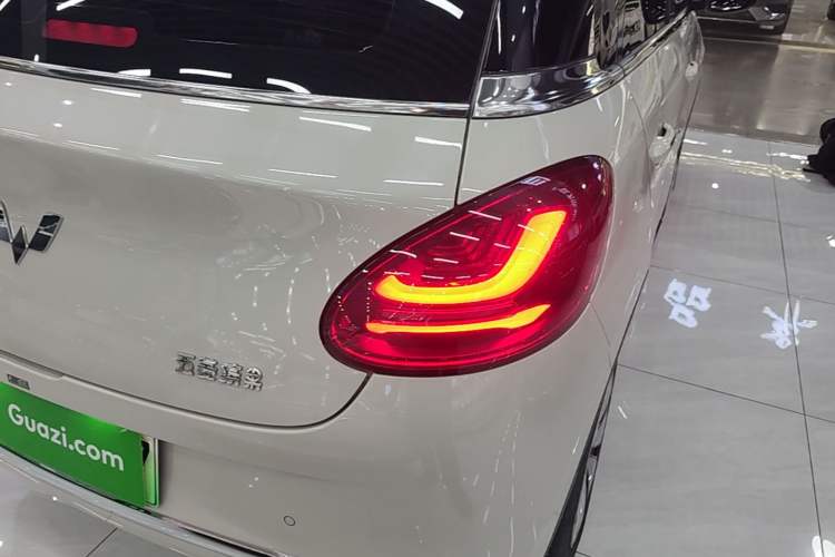 Used Wuling Bingo 2024 333 km Enjoyment Version Right Rear Taillight