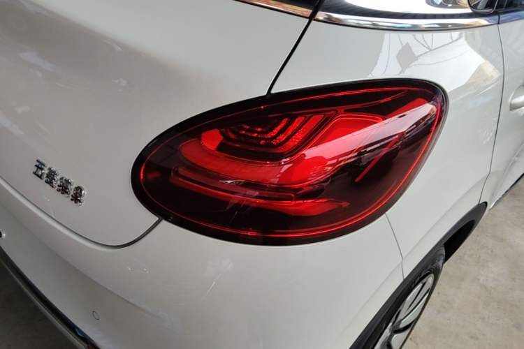 Used Wuling Bingo 2024 333 km Lingxi Connected Version Right Rear Taillight