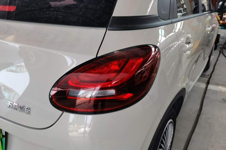 Used Wuling Bingo 2024 203km Light Edition Right Rear Taillight