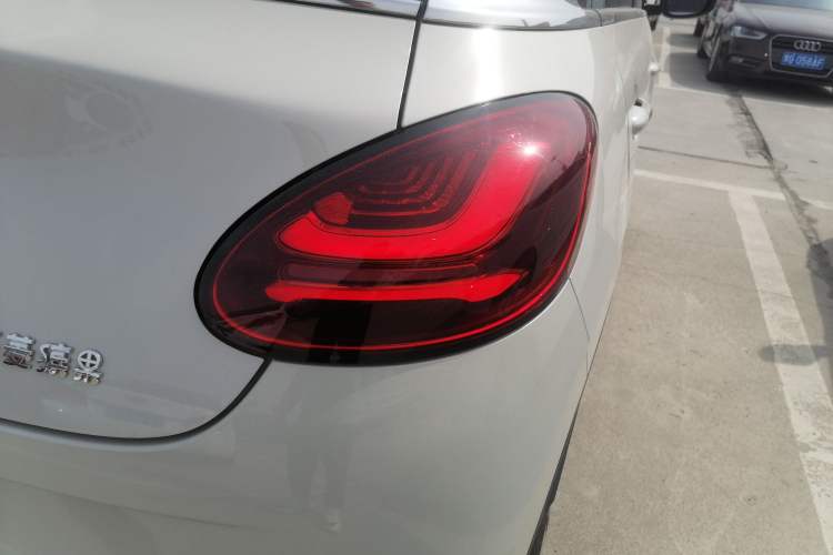 Used Wuling Bingo 2024 333 km Enjoyment Version Right Rear Taillight