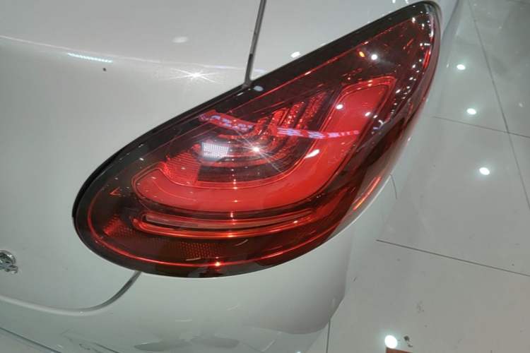 Used Wuling Bingo 2024 333 km Enjoyment Version Right Rear Taillight