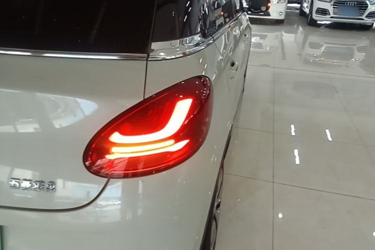 Used Wuling Bingo 2024 333 km Enjoyment Version Right Rear Taillight