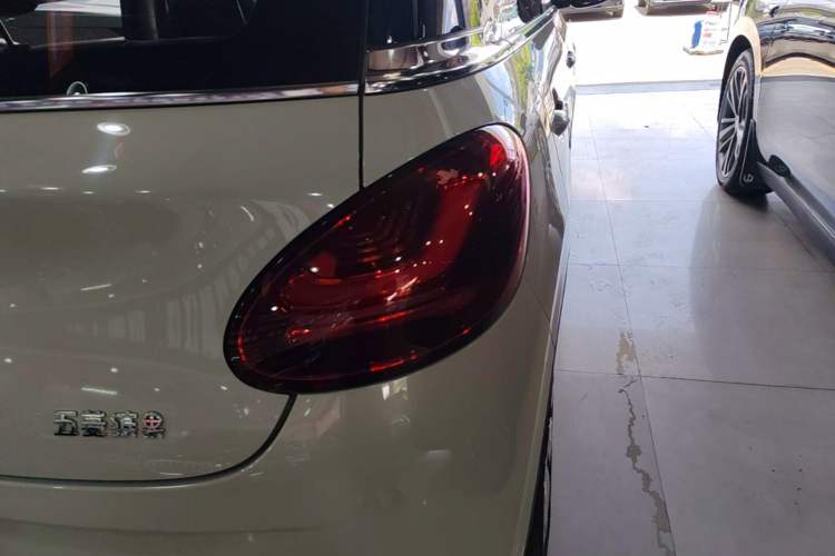 Used Wuling Bingo 2024 333 km Lingxi Connected Version Right Rear Taillight