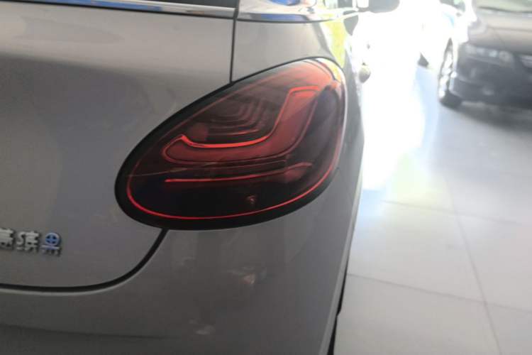 Used Wuling Bingo 2024 333 km Enjoyment Version Right Rear Taillight