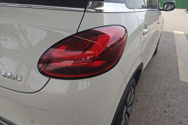 Used Wuling Bingo 2024 333 km Enjoyment Version Right Rear Taillight