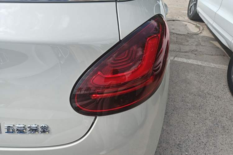 Used Wuling Bingo 2024 333 km Enjoyment Version Right Rear Taillight