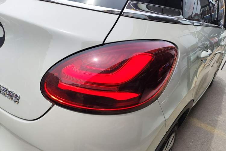 Used Wuling Bingo 2024 333 km Enjoyment Version Right Rear Taillight