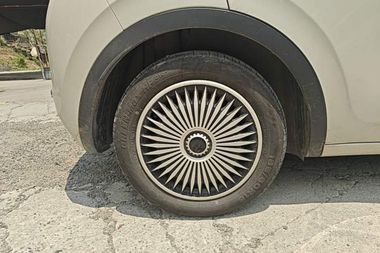 Used Wuling Bingo 2024 333 km Enjoyment Version Right Rear Wheel Hub