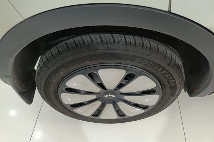 Used Wuling Bingo 2024 333 km Enjoyment Version Right Rear Wheel Hub