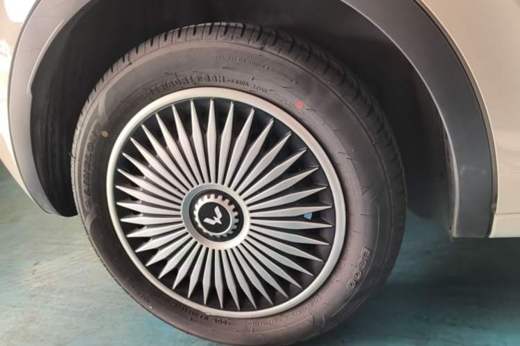 Used Wuling Bingo 2024 333 km Enjoyment Version Right Rear Wheel Hub