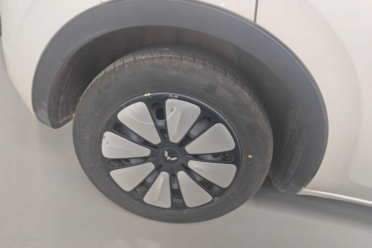 Used Wuling Bingo 2024 333 km Enjoyment Version Right Rear Wheel Hub