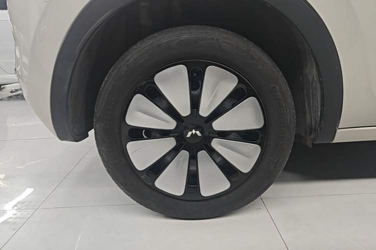 Used Wuling Bingo 2024 333 km Enjoyment Version Right Rear Wheel Hub