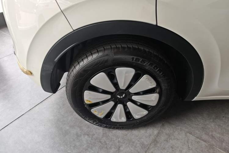 Used Wuling Bingo 2024 333 km Enjoyment Version Right Rear Wheel Hub