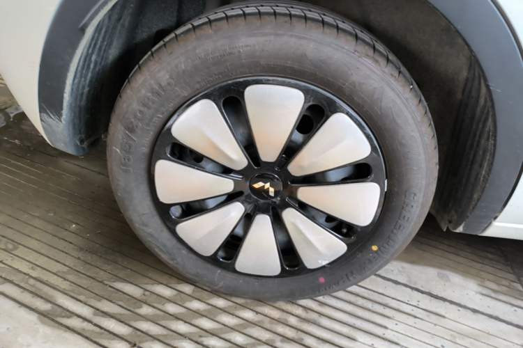 Used Wuling Bingo 2024 333 km Enjoyment Version Right Rear Wheel Hub