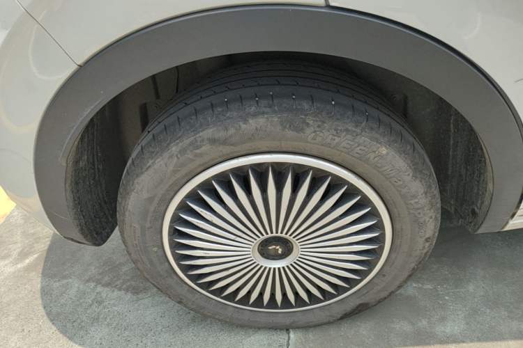 Used Wuling Bingo 2024 333 km Enjoyment Version Right Rear Wheel Hub