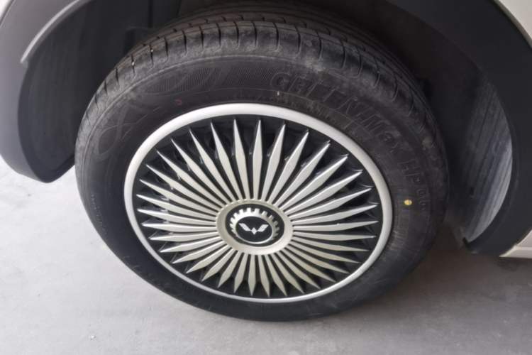 Used Wuling Bingo 2024 333 km Enjoyment Version Right Rear Wheel Hub
