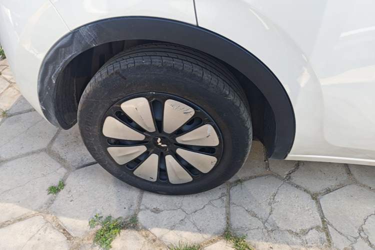Used Wuling Bingo 2024 333 km Enjoyment Version Right Rear Wheel Hub