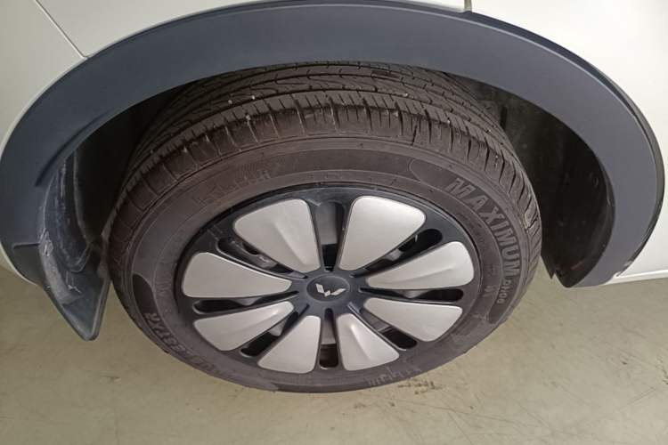 Used Wuling Bingo 2024 333 km Enjoyment Version Right Rear Wheel Hub