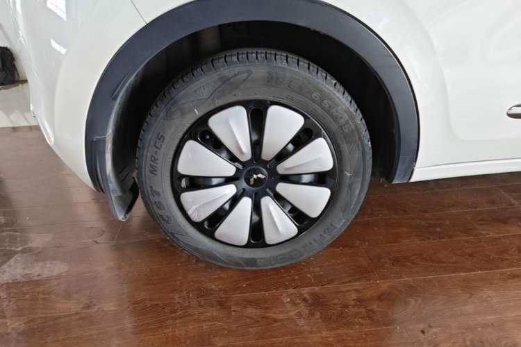 Used Wuling Bingo 2024 333 km Enjoyment Version Right Rear Wheel Hub