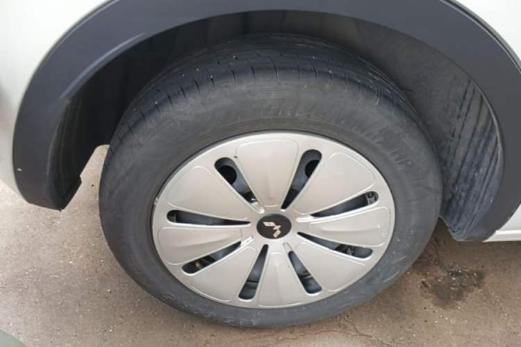 Used Wuling Bingo 2024 203km Light Edition Right Rear Wheel Hub