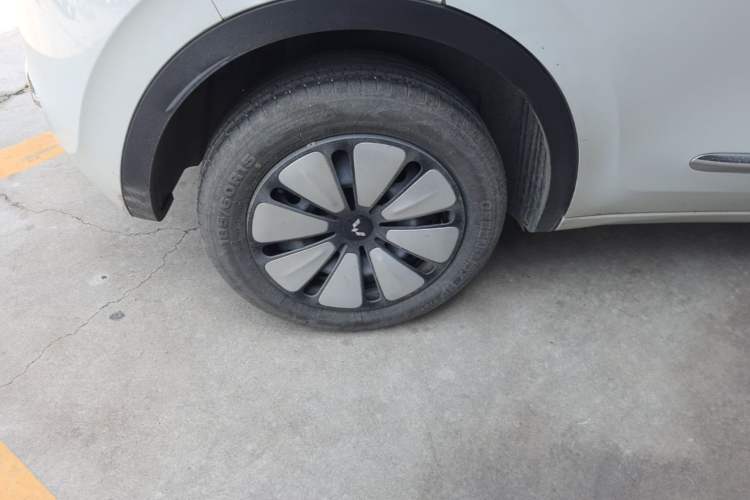 Used Wuling Bingo 2024 333 km Enjoyment Version Right Rear Wheel Hub