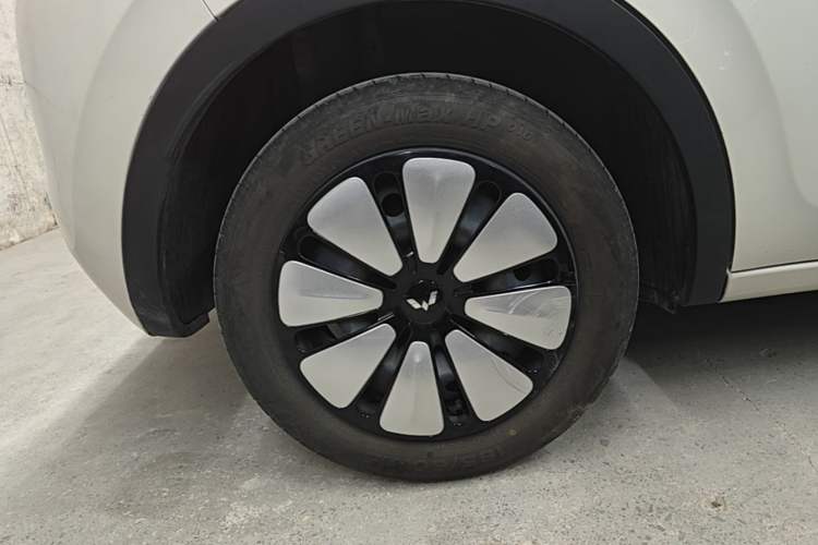 Used Wuling Bingo 2024 333 km Enjoyment Version Right Rear Wheel Hub