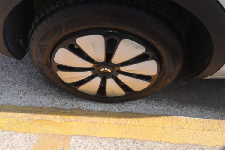 Used Wuling Bingo 2024 333 km Enjoyment Version Right Rear Wheel Hub