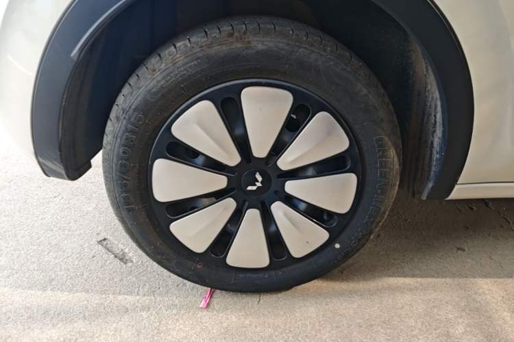 Used Wuling Bingo 2024 333 km Enjoyment Version Right Rear Wheel Hub
