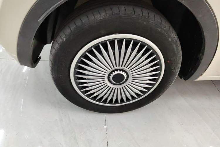 Used Wuling Bingo 2024 333 km Enjoyment Version Right Rear Wheel Hub