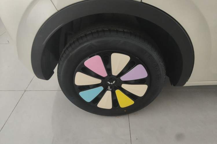 Used Wuling Bingo 2024 333 km Enjoyment Version Right Rear Wheel Hub