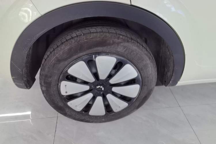 Used Wuling Bingo 2024 333 km Enjoyment Version Right Rear Wheel Hub