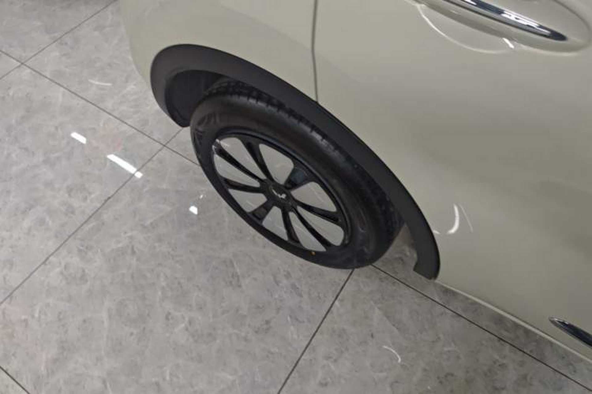 Used Wuling Bingo 2024 333 km Enjoyment Version Right Rear Wheel Hub