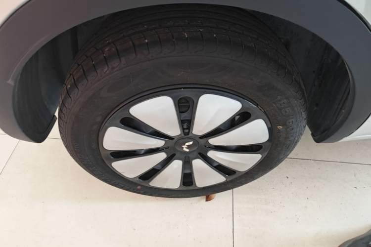 Used Wuling Bingo 2024 333 km Enjoyment Version Right Rear Wheel Hub
